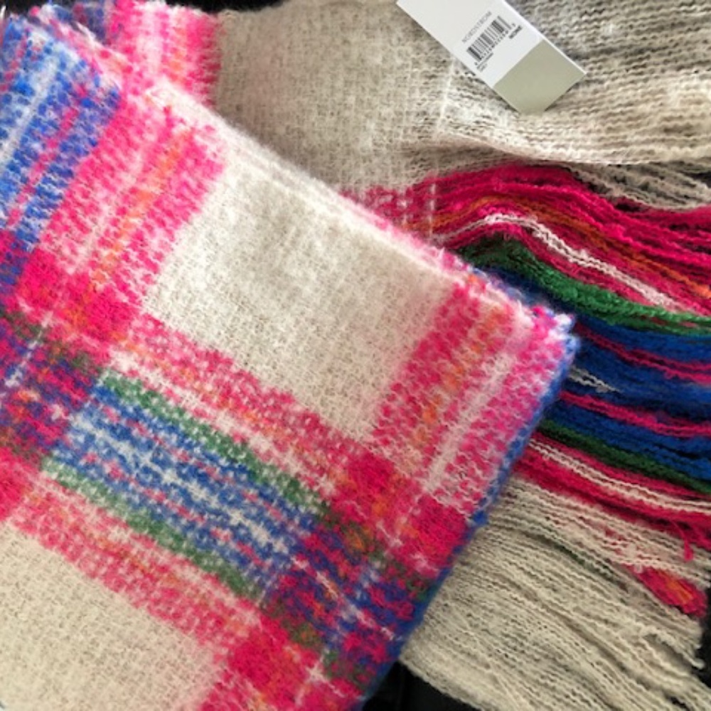 BP Plaid Oblong Boucle Scarf